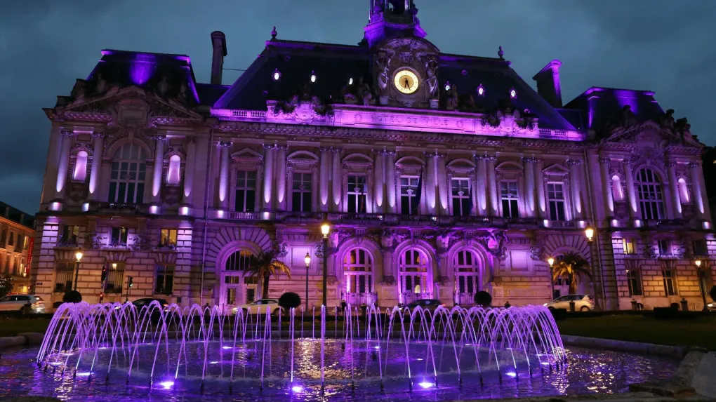 place de la bourse à bordeaux